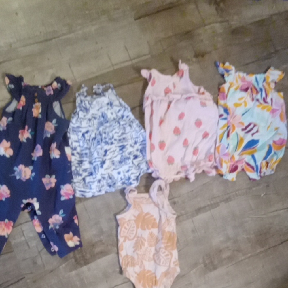 Carter's Kids One Pieces Bodysuits - Floral and Patterned Set